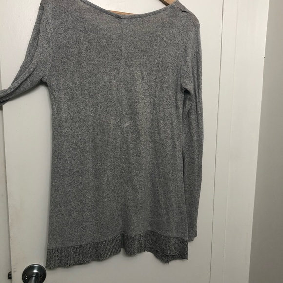 Ardene, Flowy long sleeve shirt, light grey - Picture 6 of 11